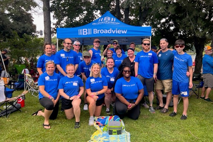 Broadview volunteers posing together